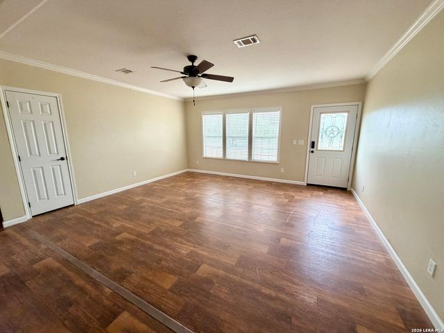 8824 W Fm 140, Charlotte, TX 78011