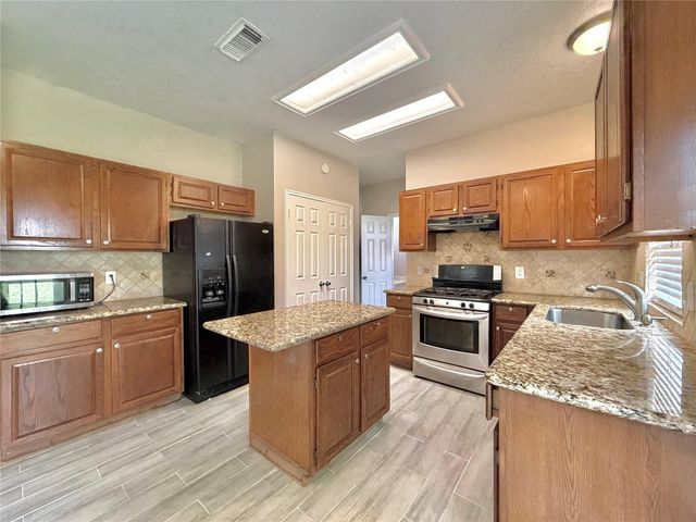 6315 Laurel Bush Lane, Sugar Land, TX 77479