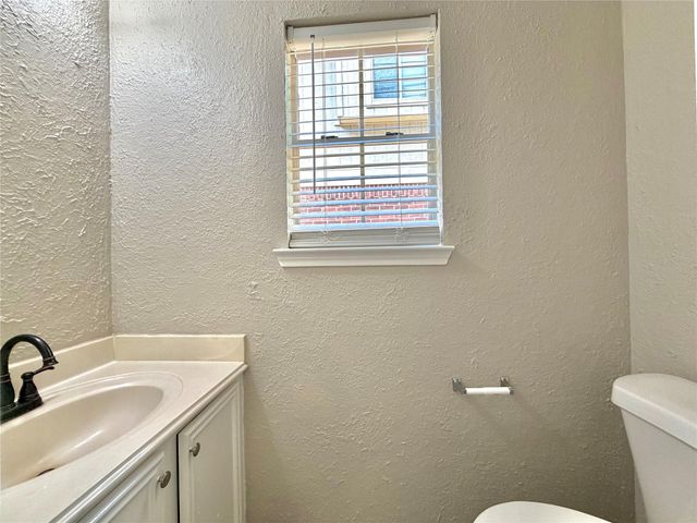 6315 Laurel Bush Lane, Sugar Land, TX 77479