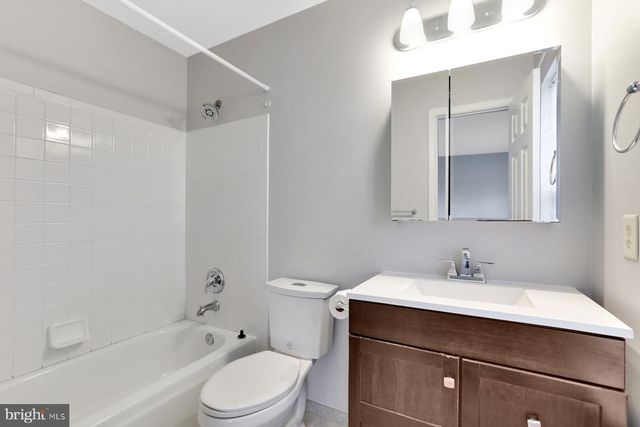 140 BARROW, Princeton, NJ 08540