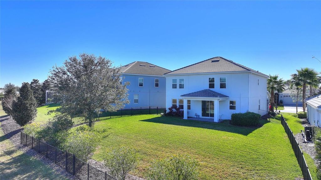 Image 32 of property listing at 1463 BUNKER DRIVE, Davenport, FL 33896