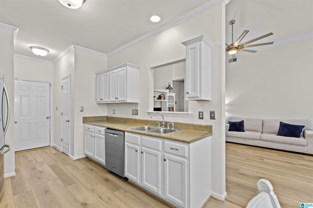 422 SUMMIT WAY, Fultondale, AL 35068
