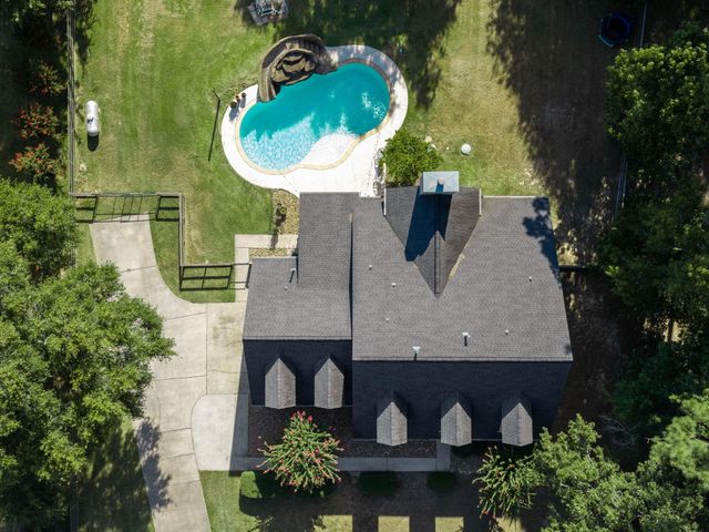 906 Vista Del Lago Drive, Huffman, TX 77336
