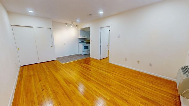 15 Arizona Terrace 4, Arlington, MA 02474
