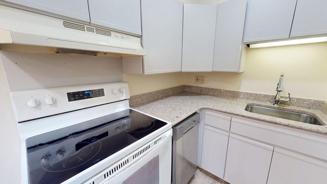 15 Arizona Terrace 4, Arlington, MA 02474