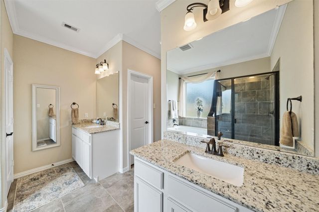 6548 Dream Catcher Lane, Dickinson, TX 77539