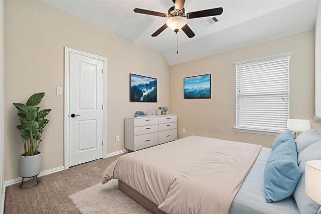 6548 Dream Catcher Lane, Dickinson, TX 77539