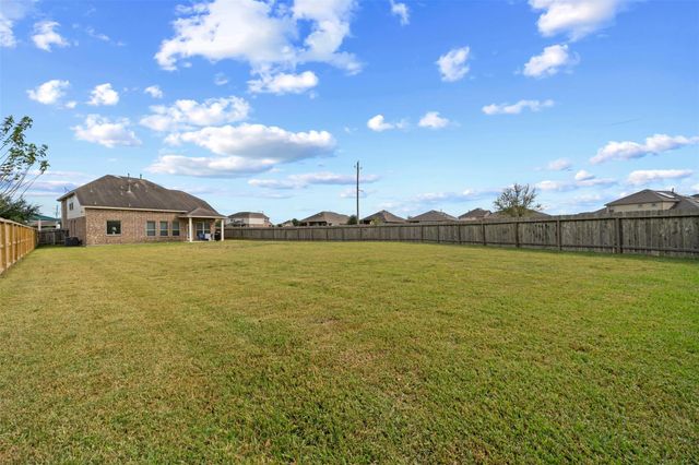 6548 Dream Catcher Lane, Dickinson, TX 77539