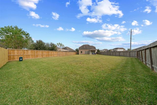 6548 Dream Catcher Lane, Dickinson, TX 77539