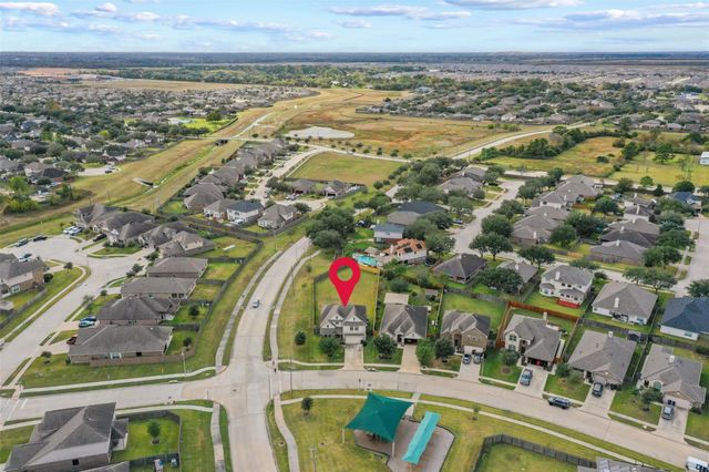 6548 Dream Catcher Lane, Dickinson, TX 77539