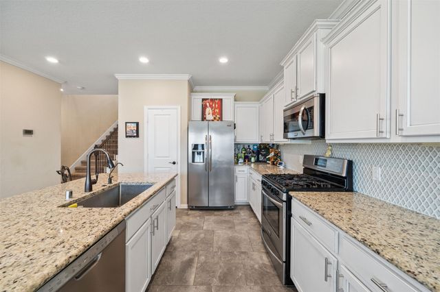 6548 Dream Catcher Lane, Dickinson, TX 77539