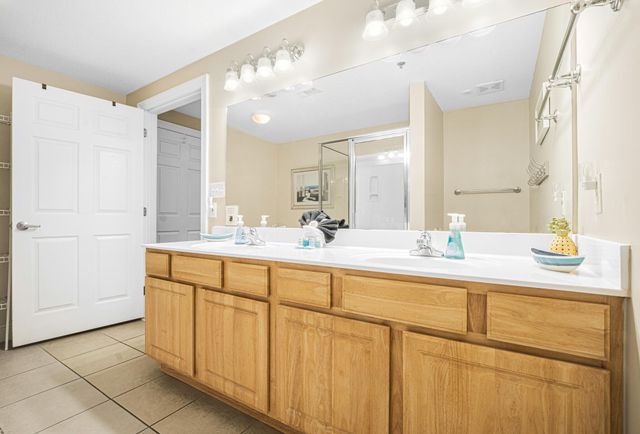 122 Seascape Drive 708, Destin, FL 32550