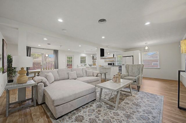 8046 Fall River Drive, Dallas, TX 75228
