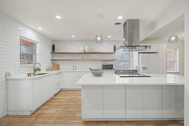 8046 Fall River Drive, Dallas, TX 75228