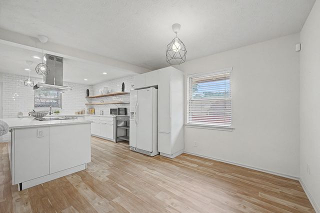8046 Fall River Drive, Dallas, TX 75228