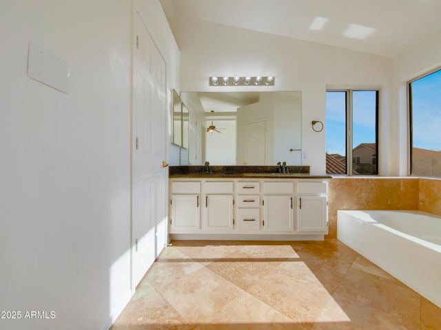 6805 W HARRISON Street, Chandler, AZ 85226