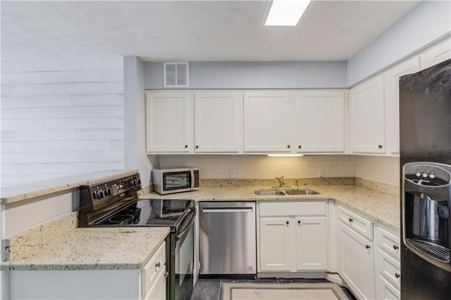 3200 Rim Cove Drive 116, Cumming, GA 30041