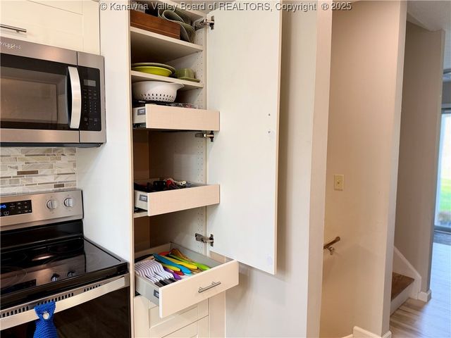 749 Grandview Avenue, Point Pleasant, WV 25550