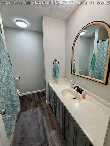 749 Grandview Avenue, Point Pleasant, WV 25550