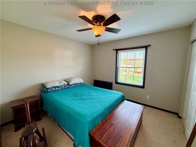 749 Grandview Avenue, Point Pleasant, WV 25550