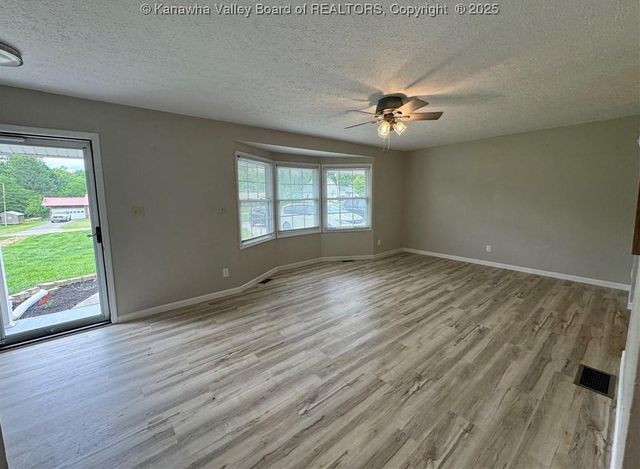 749 Grandview Avenue, Point Pleasant, WV 25550