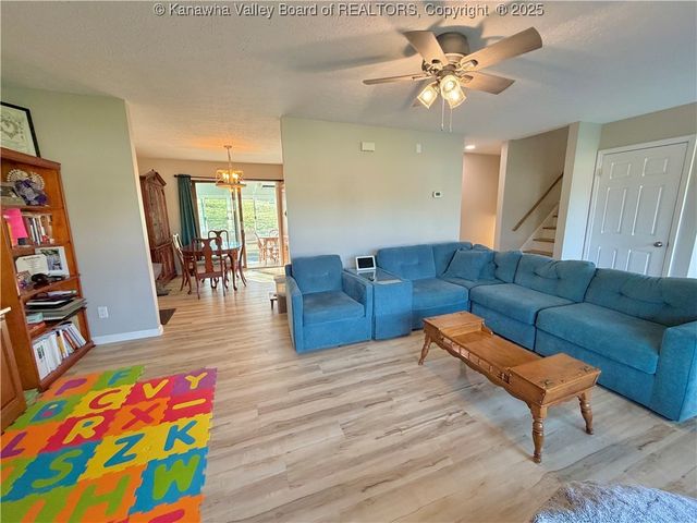 749 Grandview Avenue, Point Pleasant, WV 25550