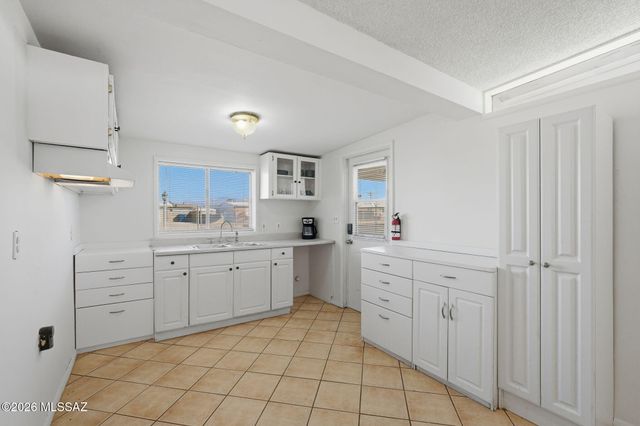 1226 E Missouri Street, Tucson, AZ 85714