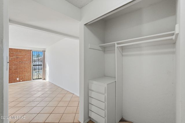 1226 E Missouri Street, Tucson, AZ 85714