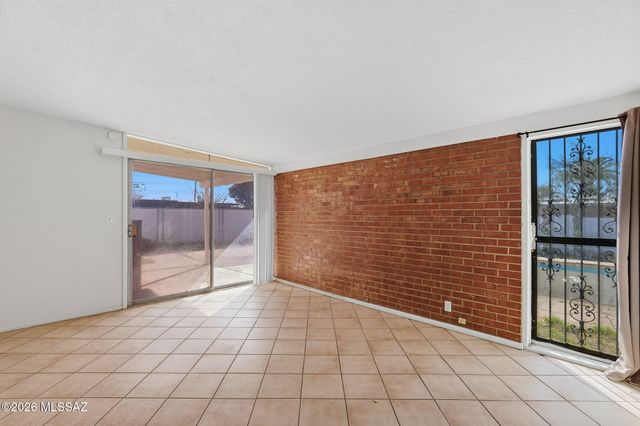 1226 E Missouri Street, Tucson, AZ 85714