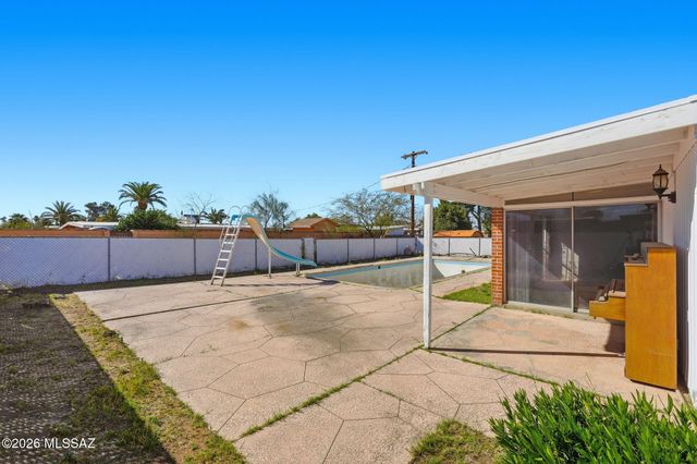 1226 E Missouri Street, Tucson, AZ 85714