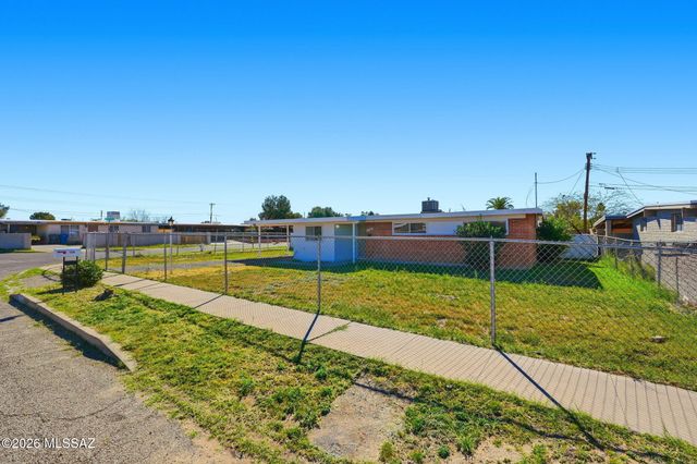 1226 E Missouri Street, Tucson, AZ 85714