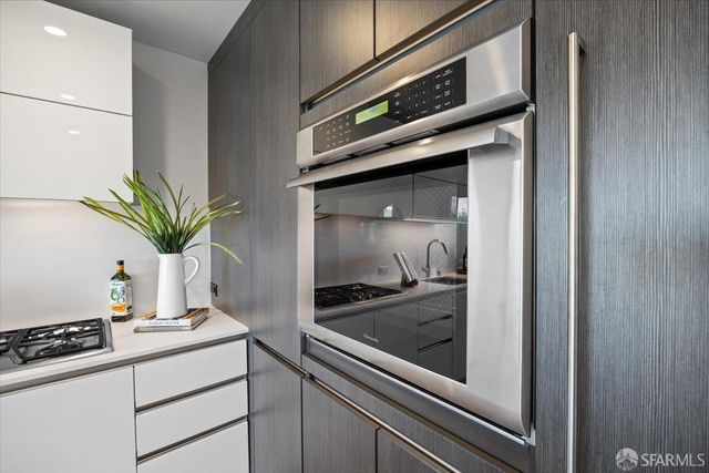 1650 Broadway Street 205, San Francisco, CA 94109