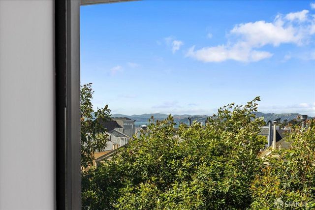 1650 Broadway Street 205, San Francisco, CA 94109