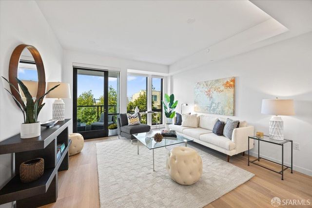 1650 Broadway Street 205, San Francisco, CA 94109