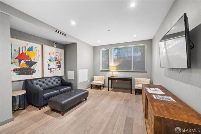 1650 Broadway Street 205, San Francisco, CA 94109