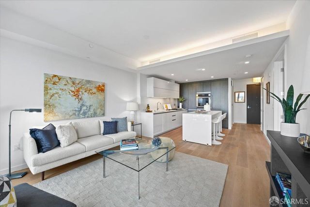 1650 Broadway Street 205, San Francisco, CA 94109