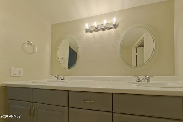 3413 E DRAGOON Avenue, Mesa, AZ 85204
