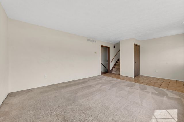 37542 Whitney Drive, Wayne, MI 48184