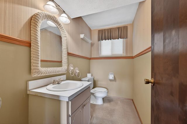 37542 Whitney Drive, Wayne, MI 48184