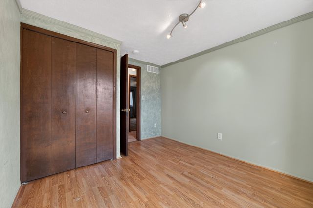 37542 Whitney Drive, Wayne, MI 48184