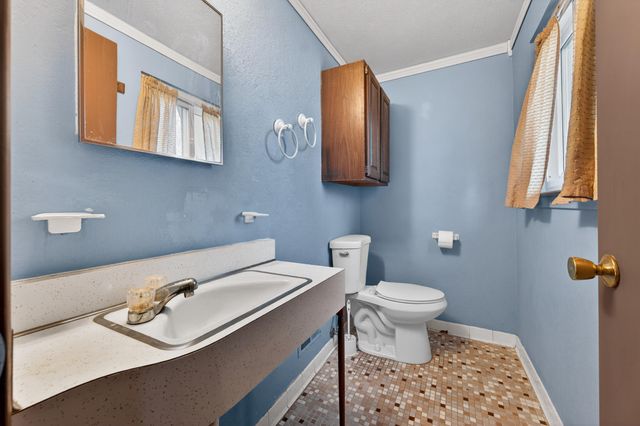 37542 Whitney Drive, Wayne, MI 48184