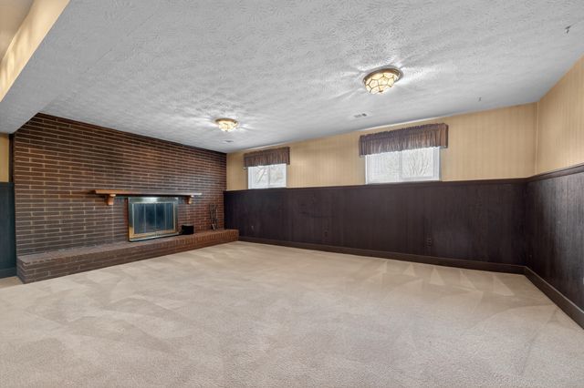 37542 Whitney Drive, Wayne, MI 48184