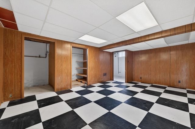 37542 Whitney Drive, Wayne, MI 48184