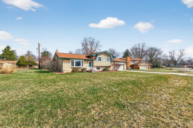 37542 Whitney Drive, Wayne, MI 48184