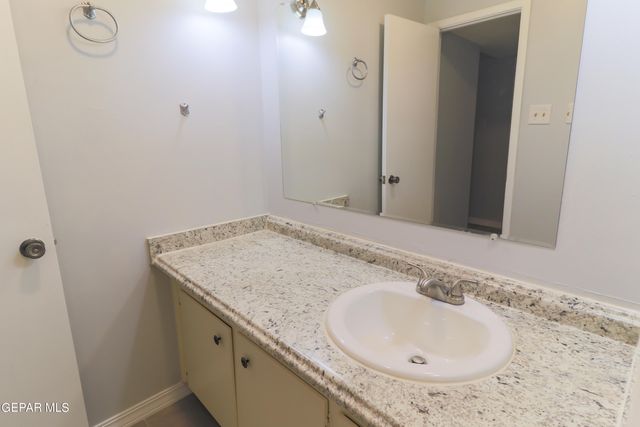 4800 N Stanton Street 183, El Paso, TX 79902
