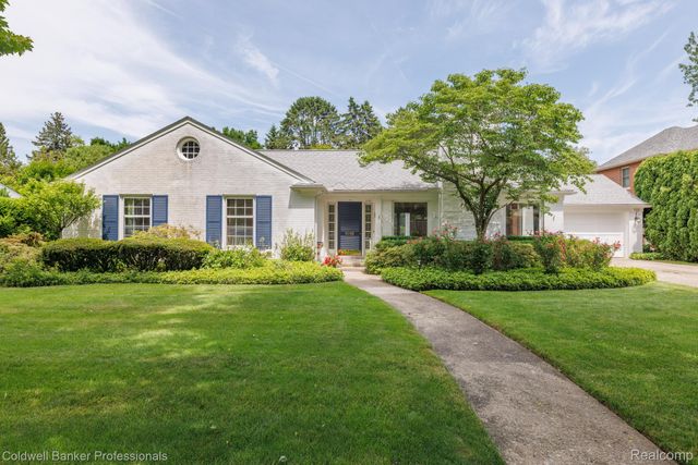 1018 Harvard Road, Grosse Pointe Park, MI 48230