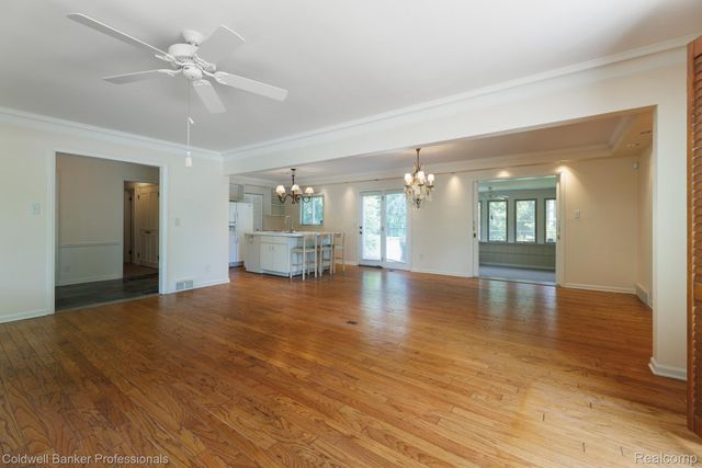 1018 Harvard Road, Grosse Pointe Park, MI 48230