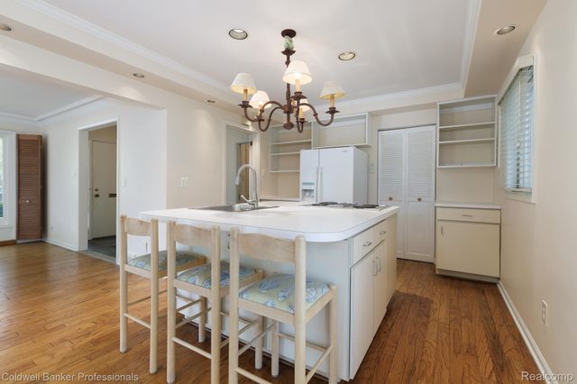 1018 Harvard Road, Grosse Pointe Park, MI 48230