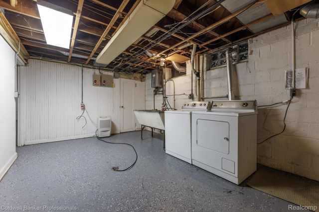 1018 Harvard Road, Grosse Pointe Park, MI 48230