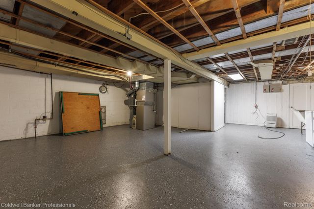 1018 Harvard Road, Grosse Pointe Park, MI 48230